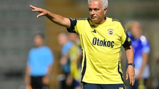 1-0，62岁穆帅发威：率队掀翻意甲劲旅，迎季前热身赛第4胜