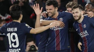 一场1-0完成补时绝杀，法甲霸主险胜，将对决15连胜的拜仁