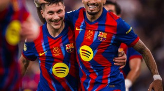 豪门悲喜夜：巴萨5-0进决赛 升班马11轮不胜仍2-2曼联 切尔西1-2八轮1胜