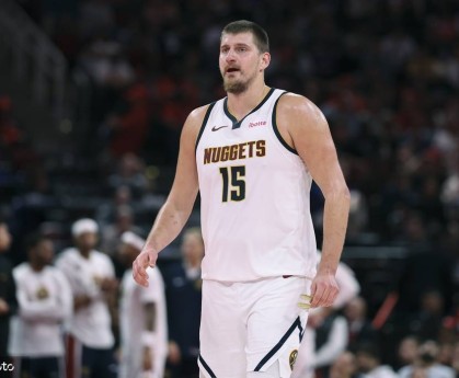 约基奇26+9+10布克24分 掘金客场大胜太阳