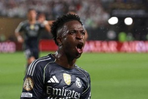 维尼修斯闪耀德比赛场皇家马德里逆转马竞，卢宁关键扑救加持表现出色