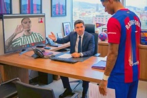 巴萨巨头再会晤拉什福德兄长，或要求逼宫曼联！拉爵难卖3000万以上